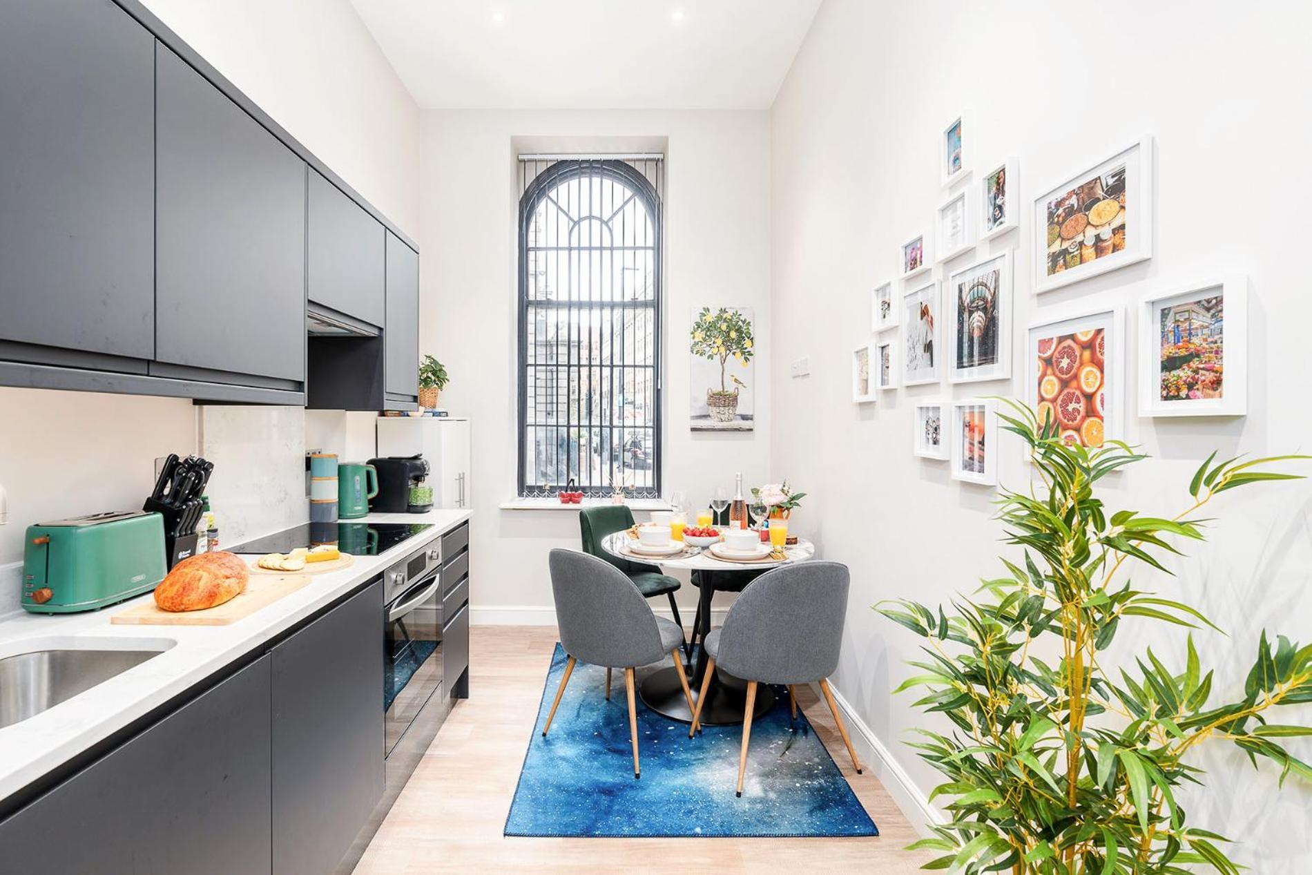 Beautiful Apartment & Central Location & King Size Bed リーズ エクステリア 写真